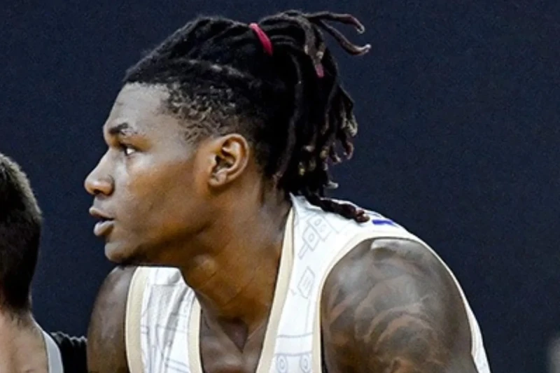 NTD və Ladarius Marşal yollarını ayırdı