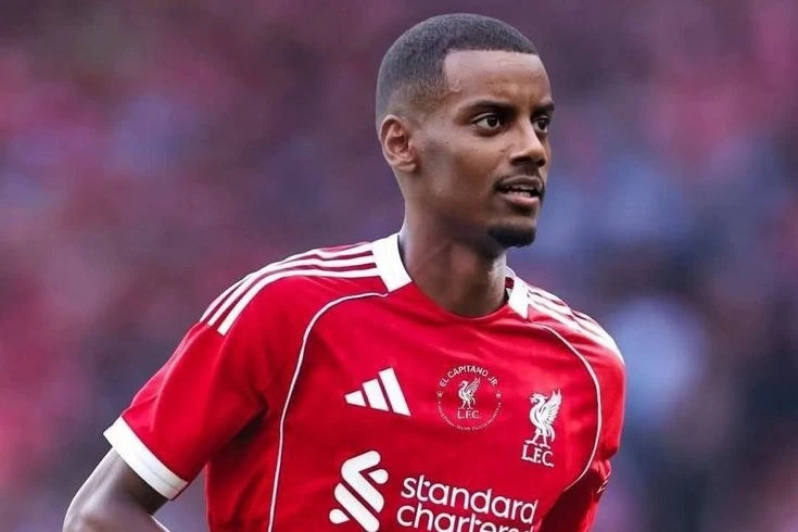 Liverpulun 145 milyon avroluq hücumçusu Aleksandr İsak zədələndi