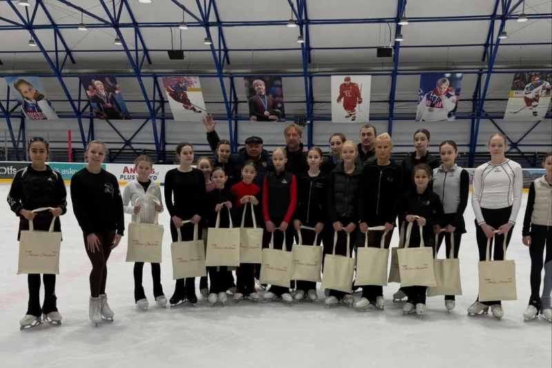 Angels of Plushenko Akademiyasının beynəlxalq düşərgəsi başa çatdı: Azərbaycanlı idmançılar da iştirak etdi