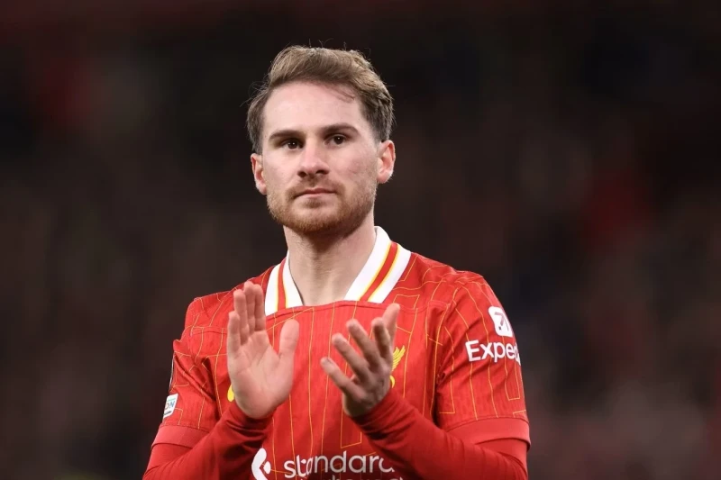 Iraola spoke about Mac Allister leaving Liverpool