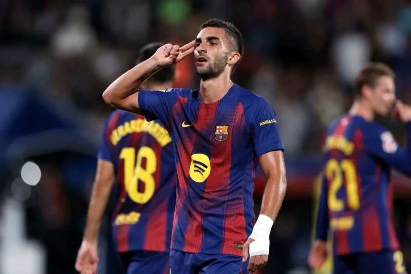 Ferran Torres moves from Barcelona to PSG