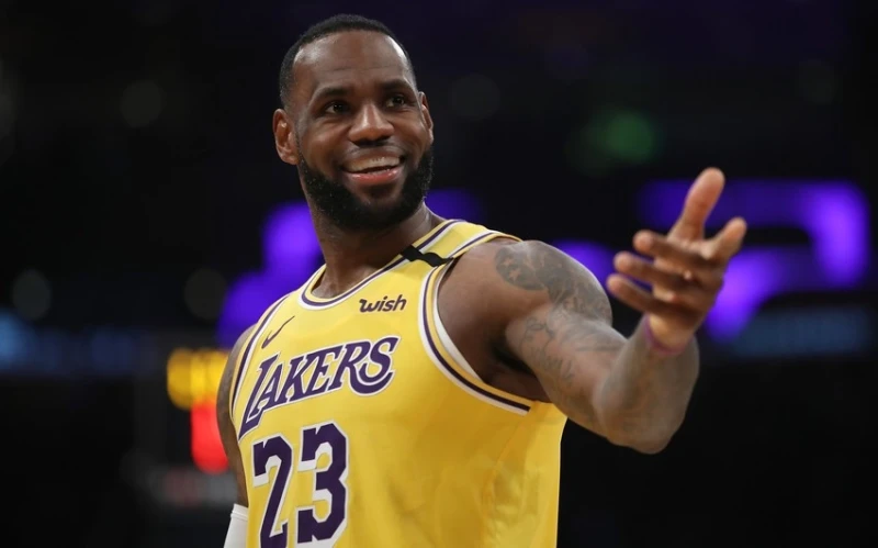 Lebron Ceyms tarixi rekorda imza atıb