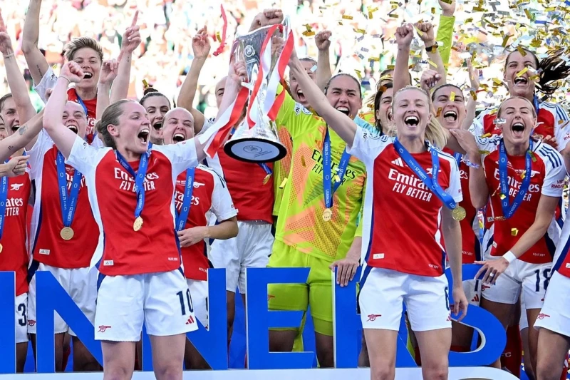 Arsenal qadın futbolunda Çempionlar Liqası qalibi oldu
