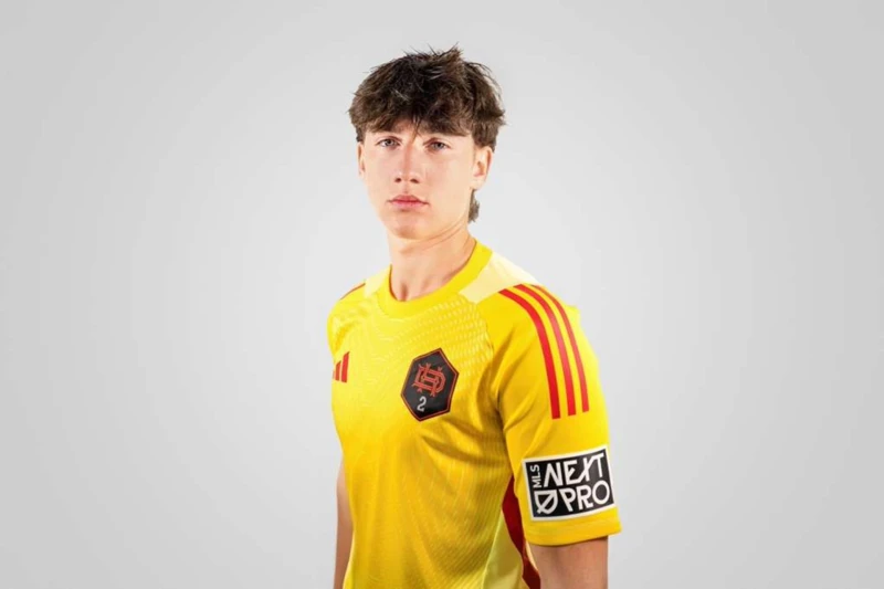 Roman Kərimov: Azərbaycan millisində oynamaq istəyirəm, babam sevincindən tavana qədər tullanar