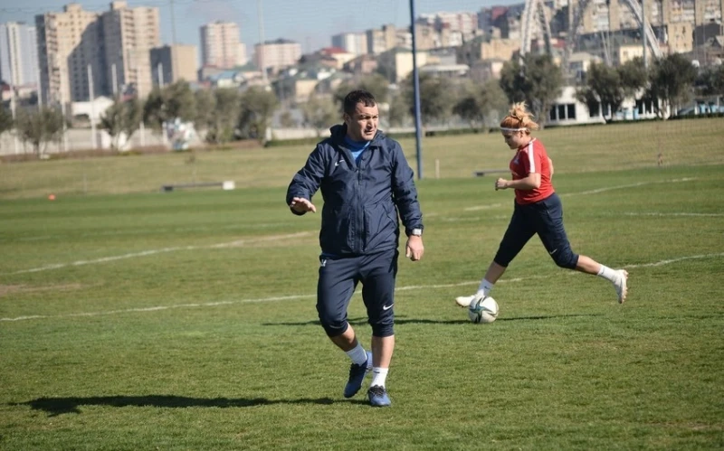 Azərbaycan millisinin baş məşqçisi cəzalı futbolçunu meydana buraxmasına aydınlıq gətirib