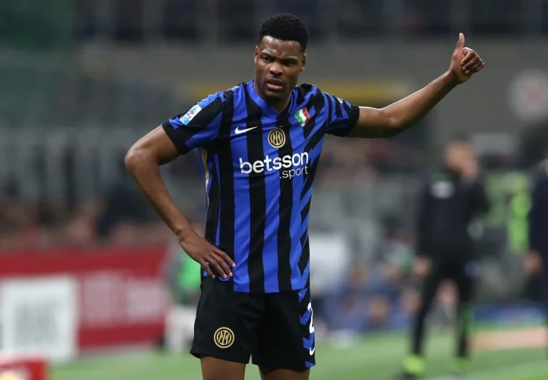 Real Denzel Dumfrisi transfer etmək üçün 25 milyon avro ödəyə bilər