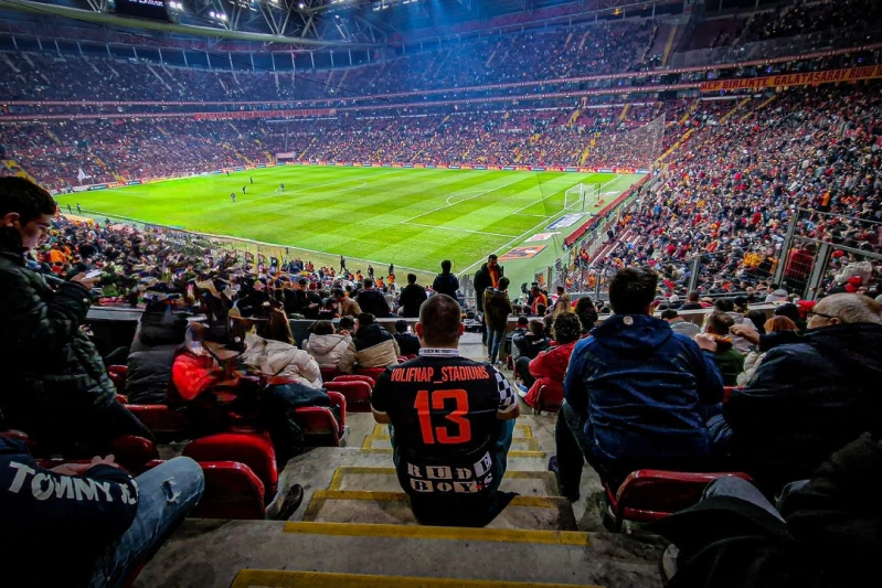 Türkiyə Superliqası: Həftəsonunun Əsas Qarşıdurmaları və Turnir Cədvəlinə Nəzər - İDMAN.BİZ-in İCMALI Türkiyə Superliqası: Həftəsonunun Əsas Qarşıdurmaları və Turnir Cədvəlinə Nəzər - İDMAN.BİZ-in İCMALI