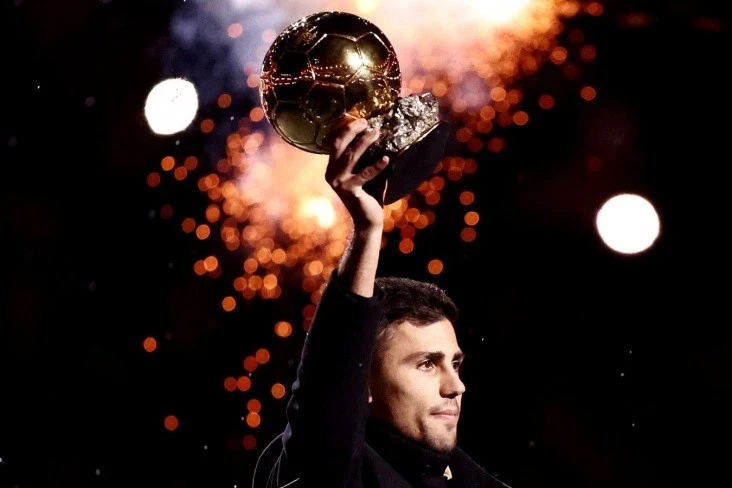 «Манчестер Сити» начал переговоры о продлении контракта с Родри «Манчестер Сити» начал переговоры о продлении контракта с Родри