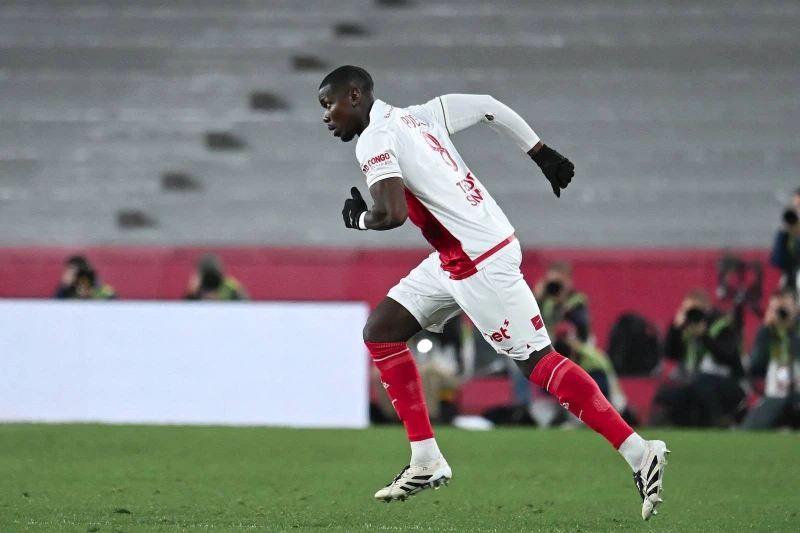 Monako Poqba ilə yolları ayırmağa hazırlaşır