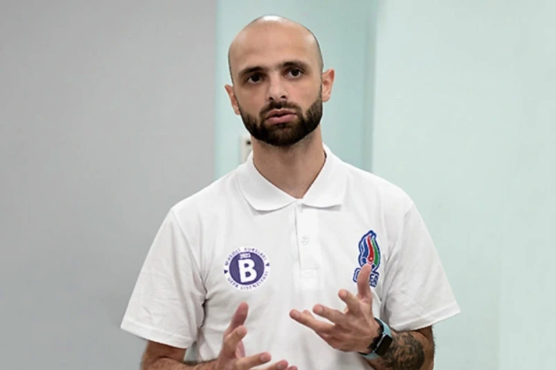 Rəşad Eyyubov: Başqasını kopyalaya bilmərəm, &ccedil;&uuml;nki hər məşq&ccedil;inin &ouml;z oyun tərzi var