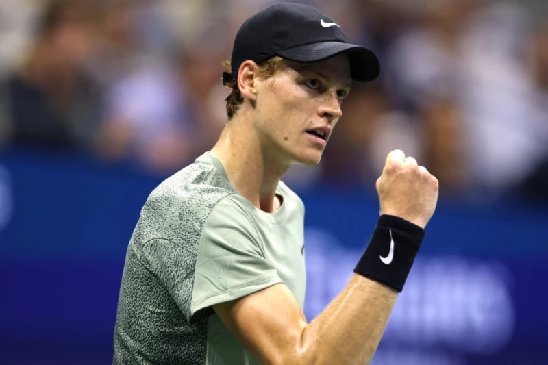 Янник Синнер вышел в третий круг турнира Paris Masters