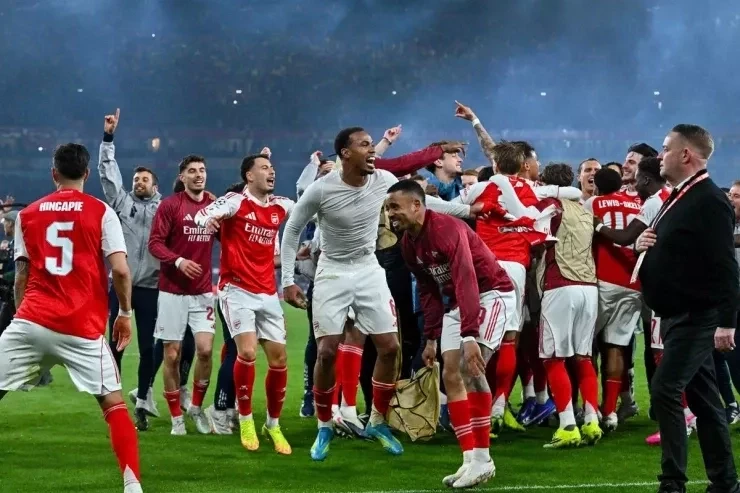 Arsenal 22 ildən sonra çempionluğa yüksəldi