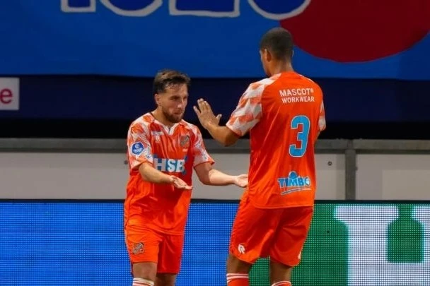 Ozan Can Kökçü Volendamdaki ilk maçında gol attı
