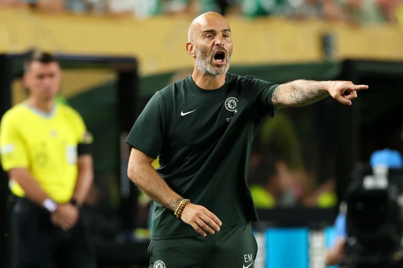 Mareska Bornmutla oyundan sonra heç nə demədən Çelsini tərk edib