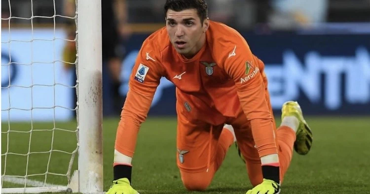 Yuventus Latsionun qapıçısı Mandasa maraq göstərir