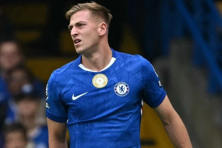 Chelsea, Karabağ maçında forvetini kaybetti