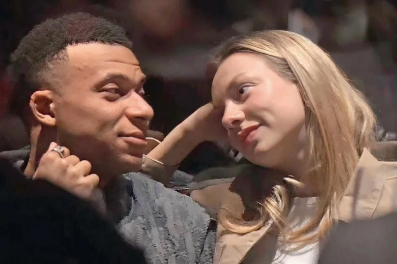 Ester Exposito's intimate photos with a man fueled Mbappe's breakup rumors