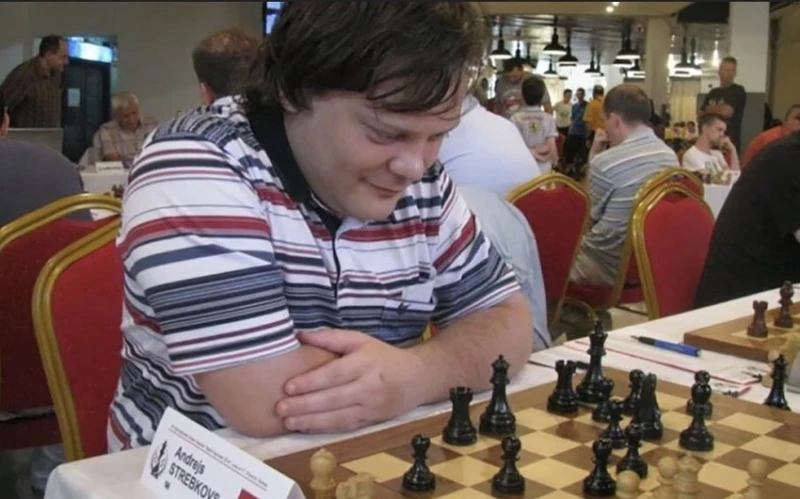 FIDE latviyalı şahmatçını 12 illik diskvalifikasiya edib
