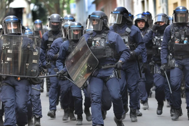 Fransa-İspaniya oyununda 70 min polis səfərbər olunacaq