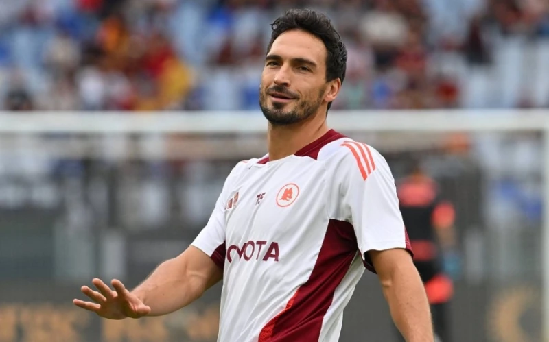 Almaniya millisi ilə dünya çempionu olan futbolçu karyerasını bitirəcəyini açıqlayıb