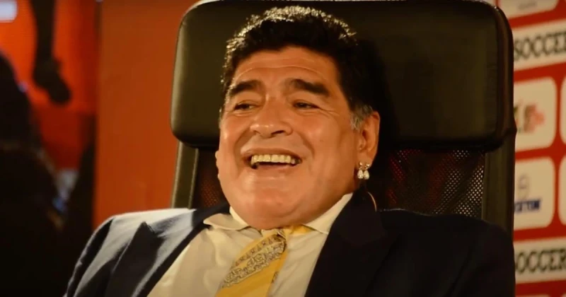 Первая футболка Диего Марадоны под номером 10 в Бока Хуниорс продана за 27 000 долларов