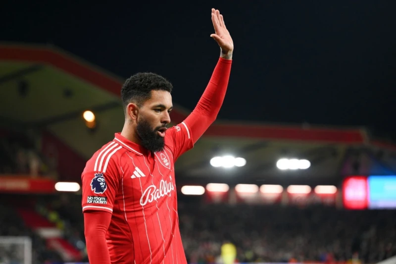 Челси отказался от трансфера Дугласа Луиса