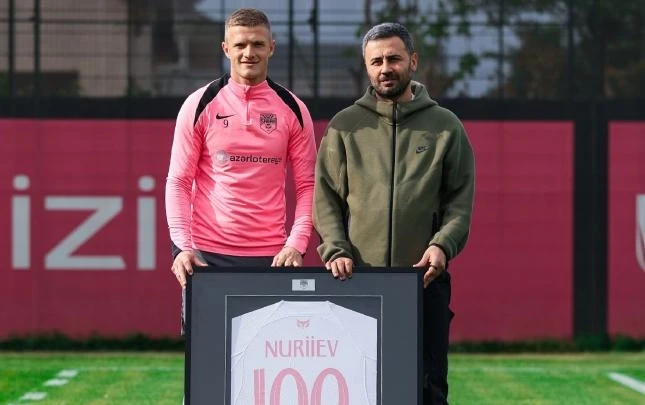 "Sabah" futbolcusu 100. maçına çıktı - Fotoğraflar