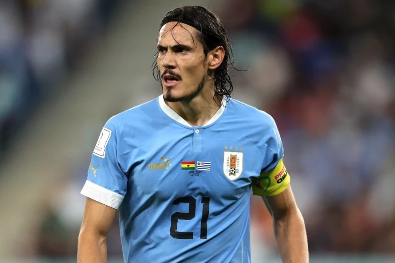 Edinson Cavani 38 yaşında futbol kariyerini sonlandırdı