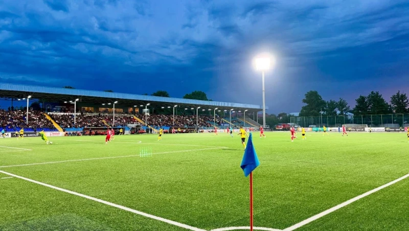 Tovuz şəhər stadionunun qazonunun yenidənqurma işləri təftişdən ke&ccedil;di