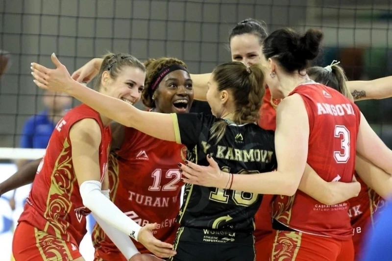 Yüksək Liqa: Qadın voleybolunda final və üçüncü yer uğrunda oyunlar