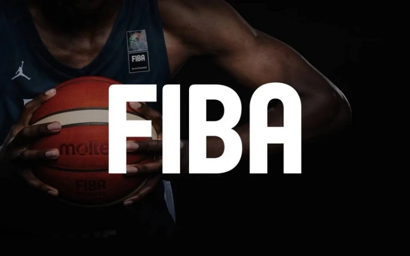 FIBA, Arjantin-Dominik Cumhuriyeti maçındaki toplu kavga nedeniyle 7 basketbolcuyu cezalandırdı