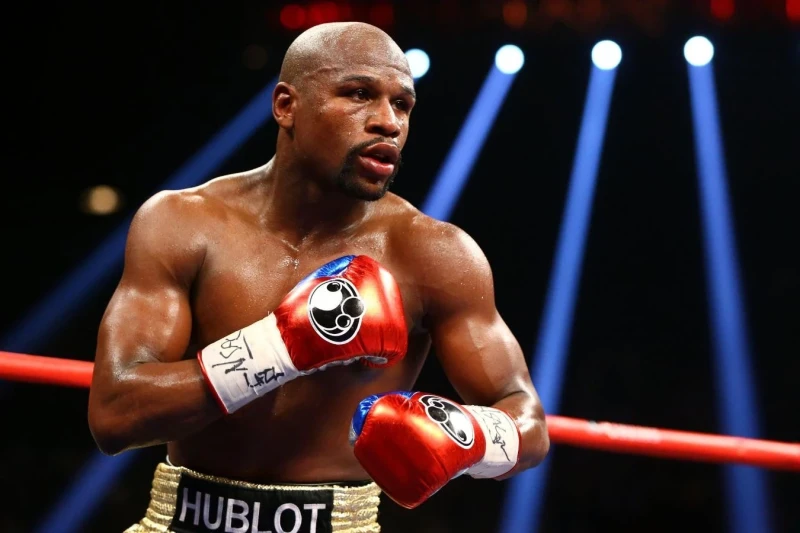 Floyd Mayweather'a karşı hırsızlık ve dolandırıcılık suçlamaları yöneltiliyor