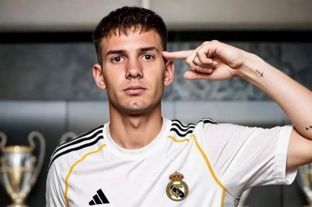 Real Franko Mastantuononu transfer etdi