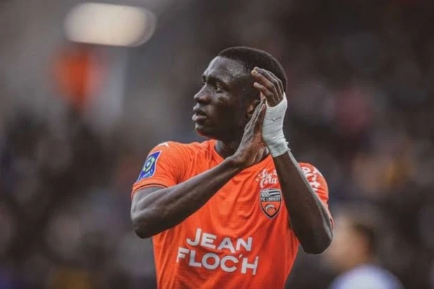 Karabağ Sambu Sumano ile görüşüyor, Blackburn ve Celtic de ilgileniyor