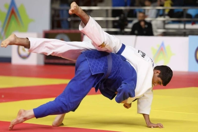 Cüdo üzrə Azərbaycan Çempionatının ilk gününün qalibləri müəyyənləşib