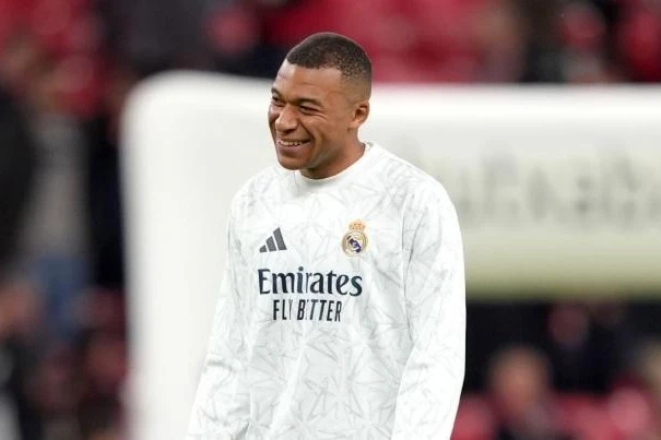 PSJ Mbappe'yə 61 milyon avro təzminat ödəyəcək
