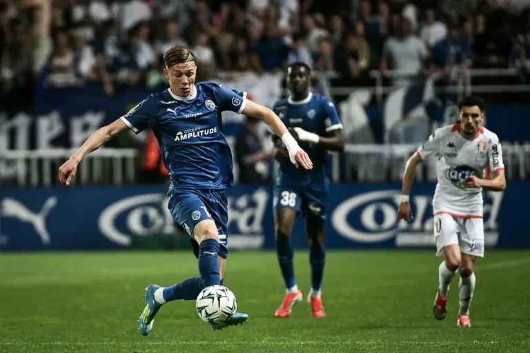 Mançester Siti Mathis Deturbeyi transfer edib