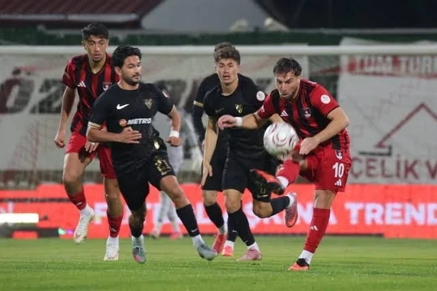 Vanspor, Azərbaycan millisinin sabiq üzvləri Ozan Can Kökçü və Elvin Yunuszadəni 3-0 məğlub etdi