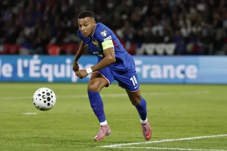 Mbappe, Fransa milli takımının gol krallığı listesinde Henry'yi geride bıraktı ve ikinci sıraya yükseldi
