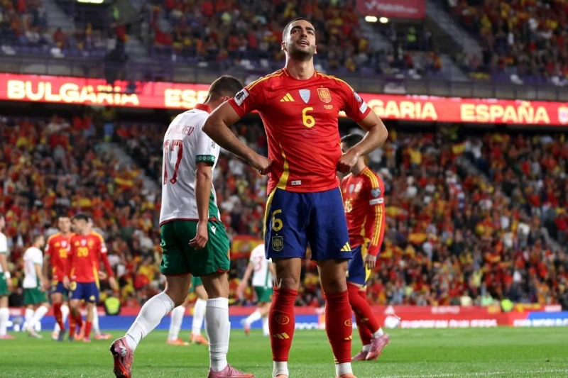Spain continue winning streak by crushing Bulgaria