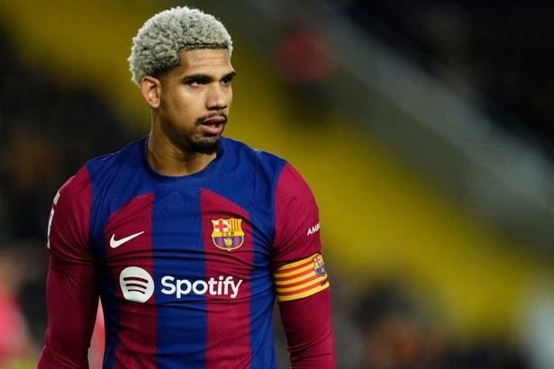 Ronald Araujo intends to finish his career at Barcelona