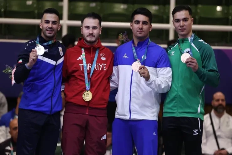 Azerbaijan karate team started the Islamic Solidarity Games with 2 medals