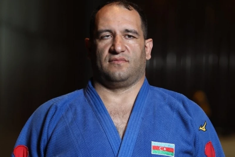 İlham Zəkiyev Avropa çempionatının finalına vəsiqə qazandı