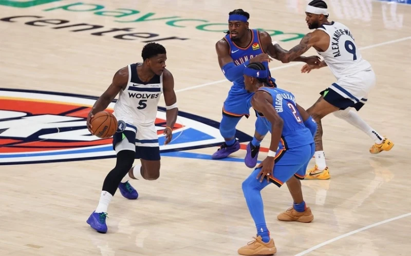 NBA-də ilk finalçı müəyyənləşib