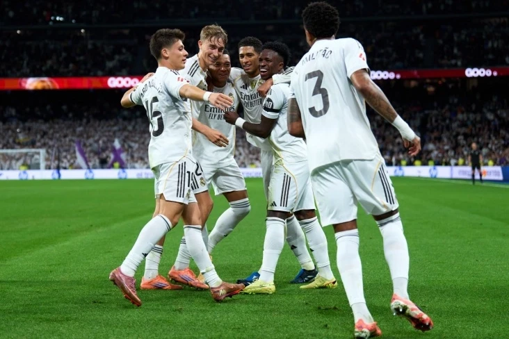 Realın futbolçuları Joze Mourinyonu istəmirlər