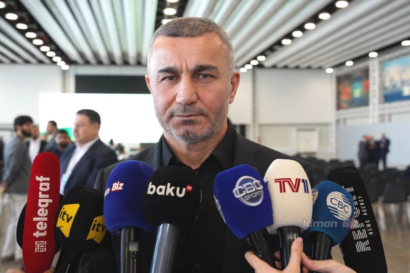 Qurban Qurbanov Məşq&ccedil;ilər Forumunda baş məşq&ccedil;inin rolu və futbolun problemlərindən danışıb