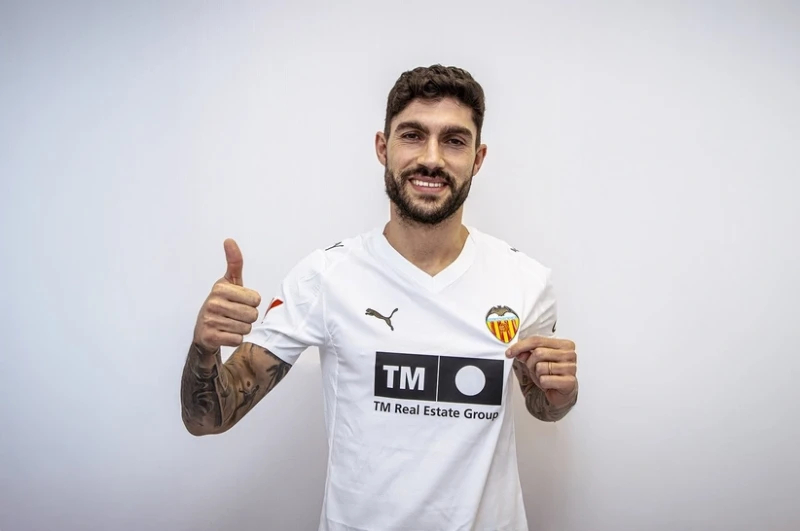 Валенсия объявила об аренде Унаи Нуньеса