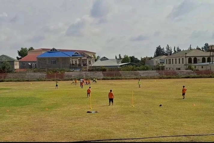 Biləsuvar stadionunun acınacaqlı durumu rayon sakinlərini narahat edir