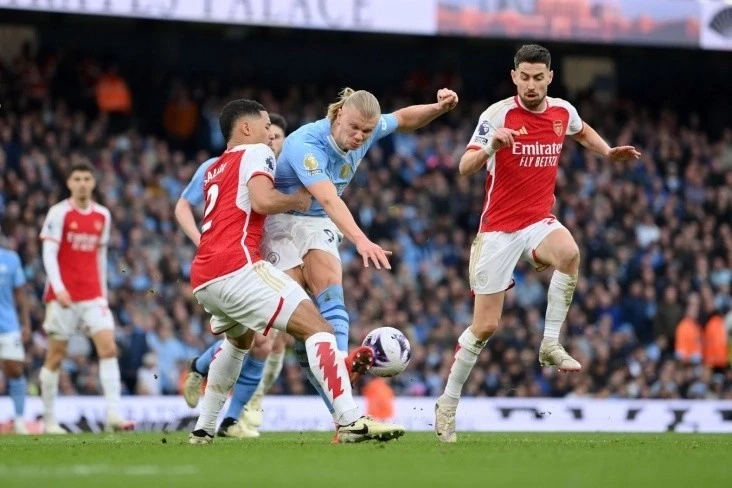 İngiltərə Premyer Liqası V tur: Arsenal - Mançester Siti matçının nəticəsi
