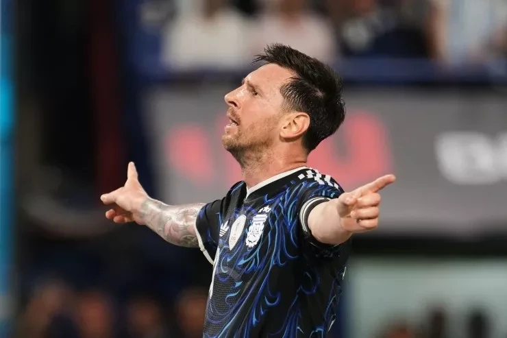 Messi İspaniya klubunu satın aldı